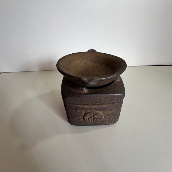 Brown Ceramic Oil Burner - Picture 3 of 12